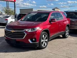 2018 Chevrolet Traverse SUV showcasing its sleek design and spacious build, perfect for families and versatile driving needs.