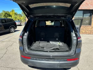 2021 Jeep Grand Cherokee L Altitude in a sleek design with modern features and premium detailing.