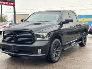 Key features of the 2017 RAM 1500 showcasing advanced performance, interior comfort, and innovative technology.