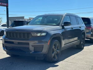 2021 Jeep Grand Cherokee L Altitude in a sleek design with modern features and premium detailing.