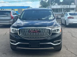 2017 GMC Acadia showcasing its sleek design and modern features, highlighting its versatility and premium craftsmanship.