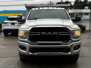 Key features of the 2020 RAM 3500 highlighting advanced technology, robust design, and exceptional towing capacity.