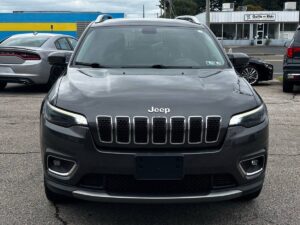 2018 Jeep Grand Cherokee showcasing sleek design, spacious interior, advanced technology features, and rugged off-road capability.