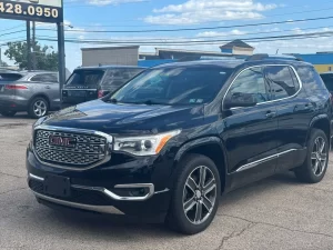 2017 GMC Acadia showcasing its sleek design and modern features, highlighting its versatility and premium craftsmanship.