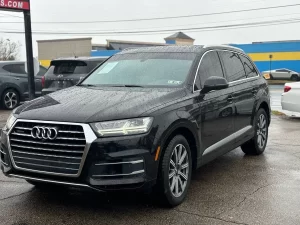 2018 Audi Q7 3.0T showcasing its luxurious design, premium build quality, and elegant details.