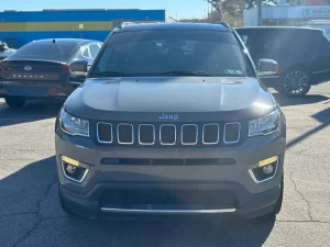 2019 Jeep Compass Limited showcasing its sleek design and modern features.