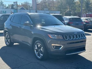 2019 Jeep Compass Limited showcasing its sleek design and modern features.