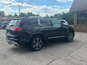 2017 GMC Acadia showcasing its sleek design and modern features, highlighting its versatility and premium craftsmanship.